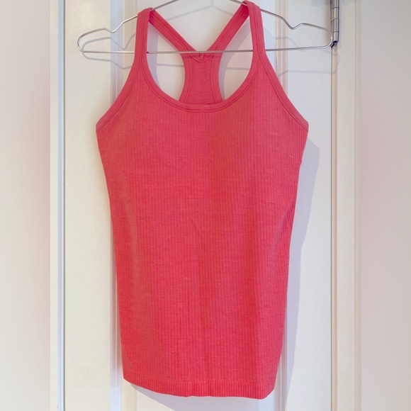 Lululemon Ebb to Street - Picture 1 of 2